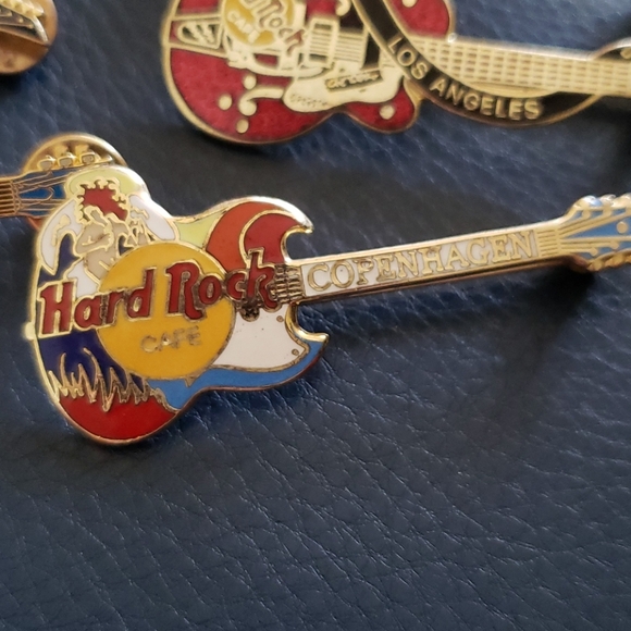 6 piece set of Hard Rock Cafe Guitar pins/Excell - Picture 2 of 7